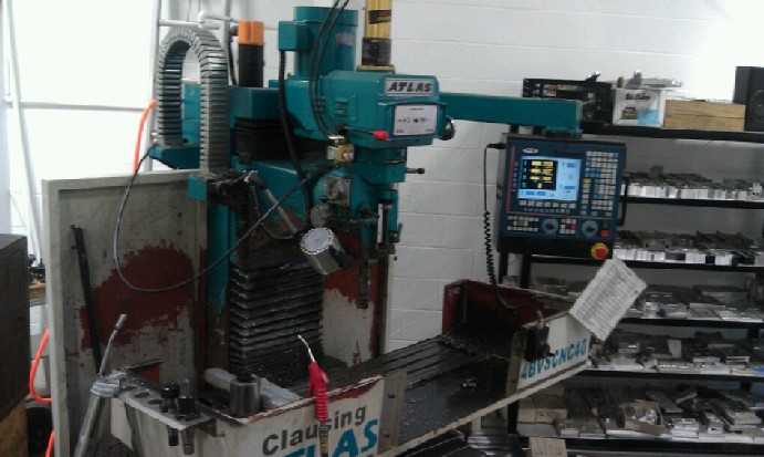 http://www.machinetools247.com/images/machines/12817-Clausing-Atlas 4BVS CNC 40.jpg