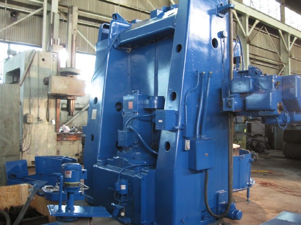 http://www.machinetools247.com/images/machines/13155-Tos SK-16 e.jpg