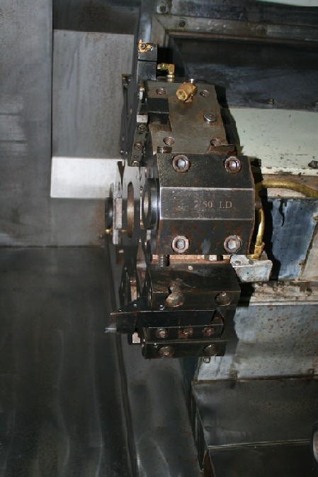 http://www.machinetools247.com/images/machines/13681-Haas SL-40T BB 3.jpg