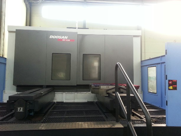 http://www.machinetools247.com/images/machines/13871-Doosan HM-1250 a.jpg