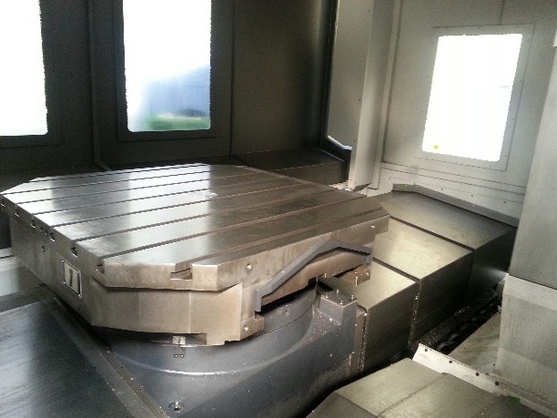 http://www.machinetools247.com/images/machines/13871-Doosan HM-1250 c.jpg
