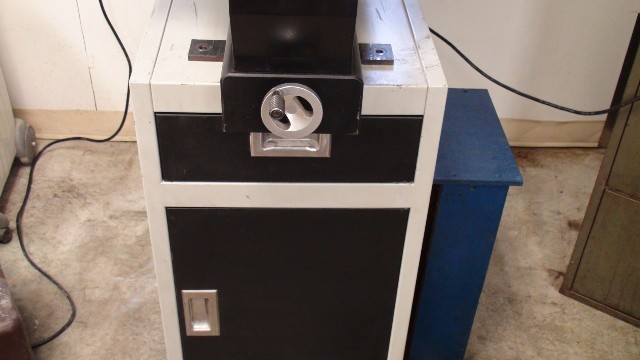 http://www.machinetools247.com/images/machines/14045-Suburban Tool MV-14 b.jpg