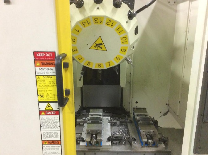 http://www.machinetools247.com/images/machines/14214-Fanuc Robodrill A-T14iFa 2.jpg