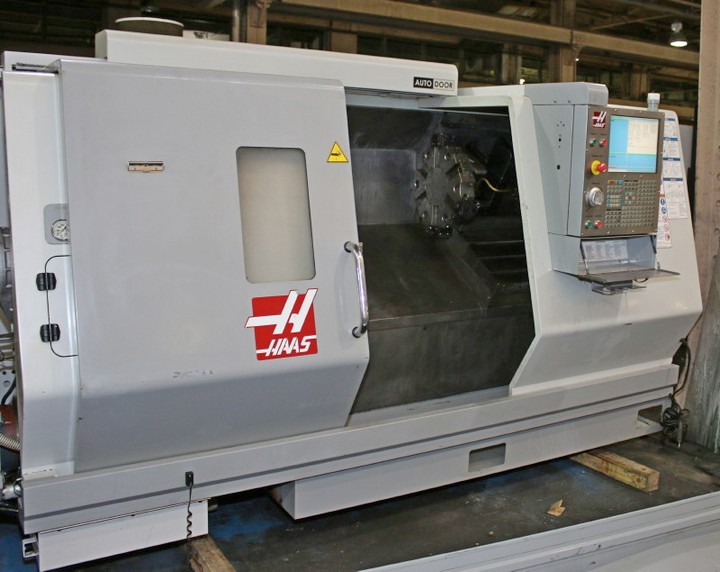 http://www.machinetools247.com/images/machines/15203-Haas SL-30 M BB 1.jpg