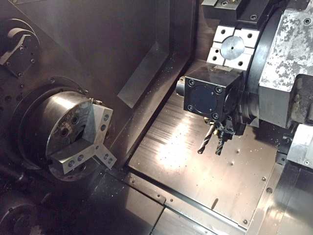 http://www.machinetools247.com/images/machines/15479-Daewoo Puma-2500 LY 1.jpg