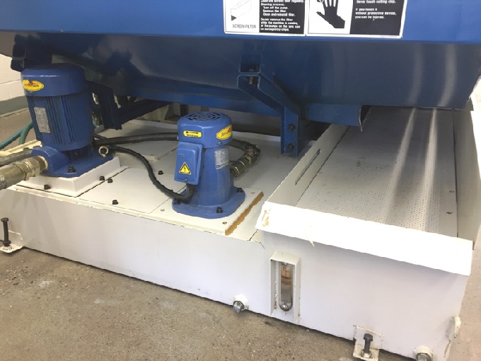 http://www.machinetools247.com/images/machines/15565-Daewoo DMV-3016 D 1.jpg