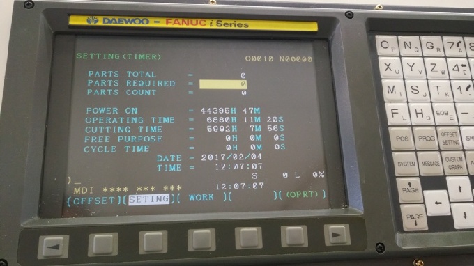 http://www.machinetools247.com/images/machines/15565-Daewoo DMV-3016 D 6.jpg