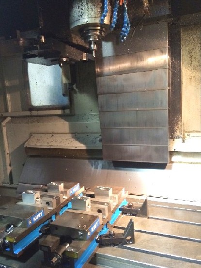 http://www.machinetools247.com/images/machines/15568-Doosan MV-4020 c.jpg