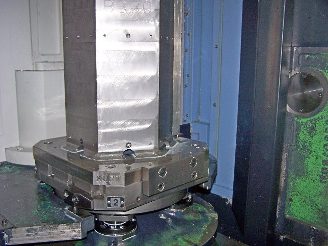 http://www.machinetools247.com/images/machines/15687-Doosan HP-4000 b.jpg