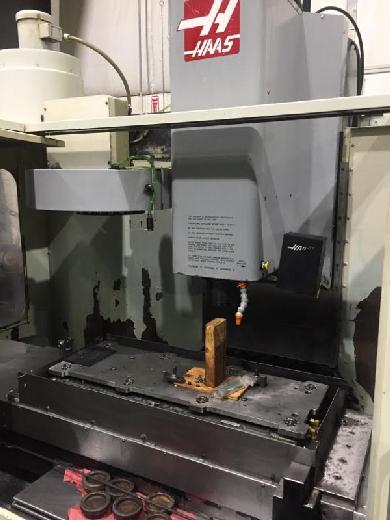 http://www.machinetools247.com/images/machines/15794-Haas VF-3 APC 3.jpg