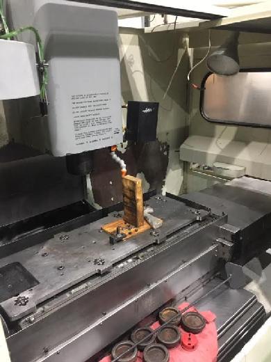 http://www.machinetools247.com/images/machines/15794-Haas VF-3 APC 4.jpg