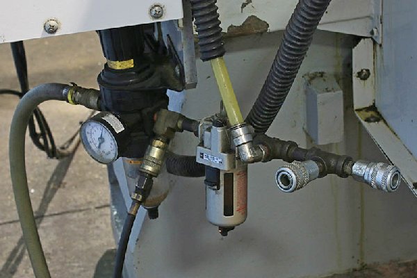 http://www.machinetools247.com/images/machines/15866-Haas TM-1 g.jpg
