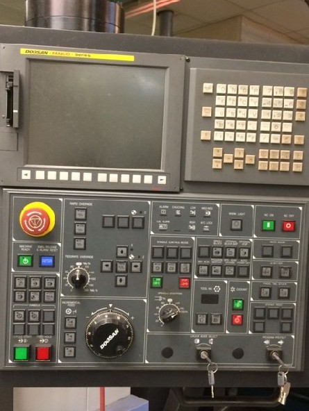 http://www.machinetools247.com/images/machines/15926-Doosan Puma-400 B 3.jpg