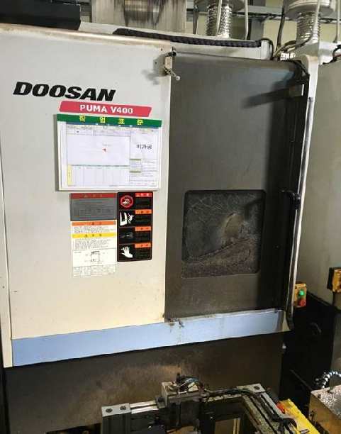 http://www.machinetools247.com/images/machines/16012-Doosan Puma V-400 LR 1.jpg