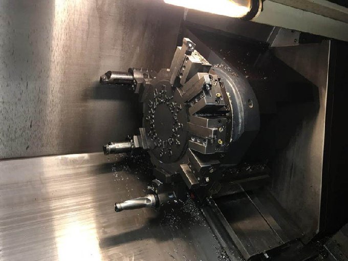 http://www.machinetools247.com/images/machines/16064-Doosan Puma-2600 LM 6.jpg