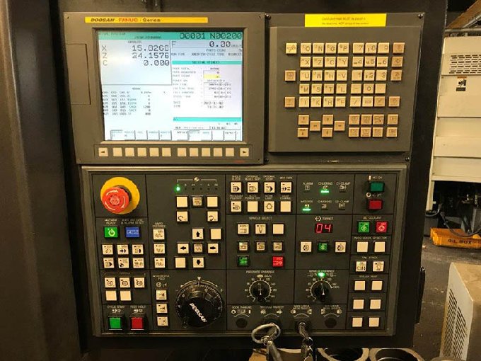 http://www.machinetools247.com/images/machines/16064-Doosan Puma-2600 LM 9.jpg