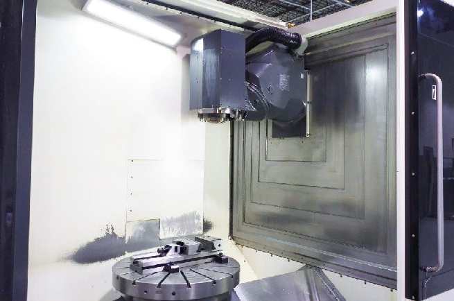 http://www.machinetools247.com/images/machines/16072-Deckel-Maho DMU-80 FD duoBLOCK 1.jpg