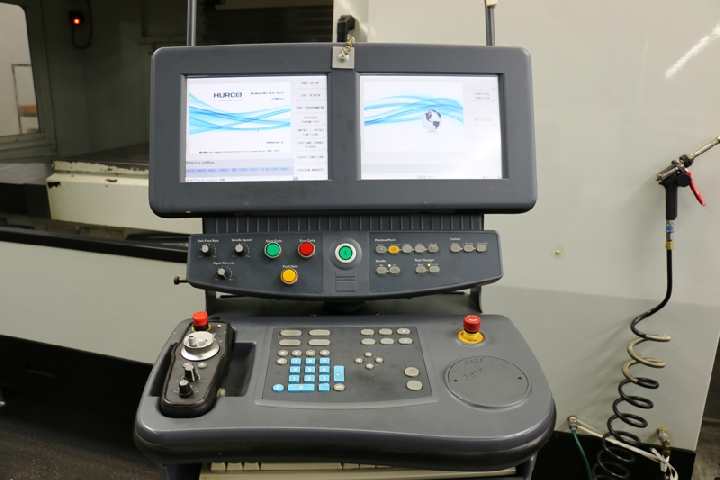 http://www.machinetools247.com/images/machines/16127-Hurco VMX-64 40T 4.jpg