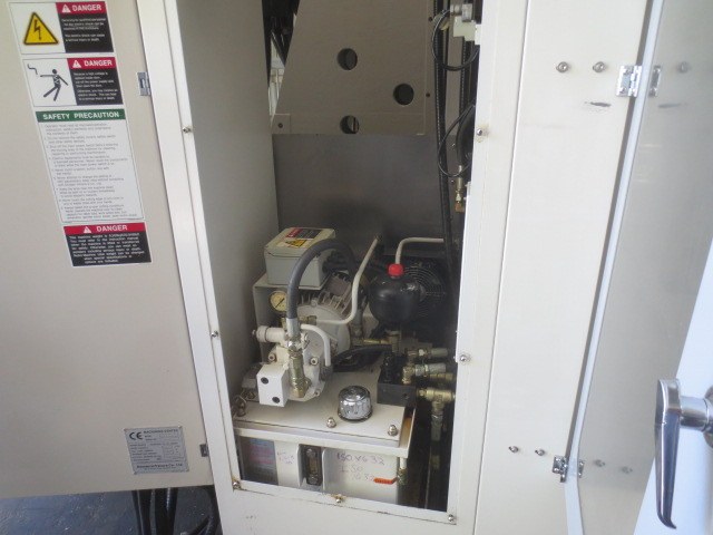 http://www.machinetools247.com/images/machines/16162-Doosan DHP-400 l.jpg