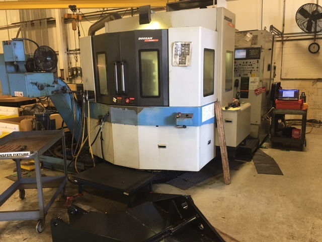http://www.machinetools247.com/images/machines/16182-Doosan HM-500 h.jpg