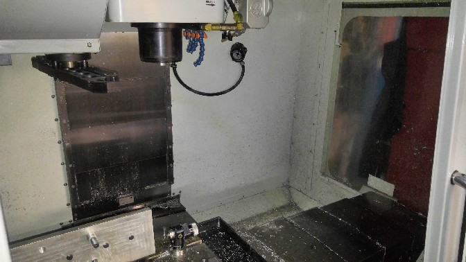 http://www.machinetools247.com/images/machines/16224-Haas VF-2 YT 1.jpg