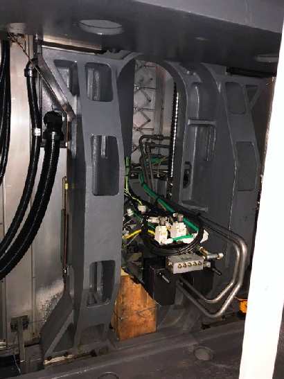 http://www.machinetools247.com/images/machines/16238-Mori-Seiki NH-5000 - 40 DCG 11.jpg