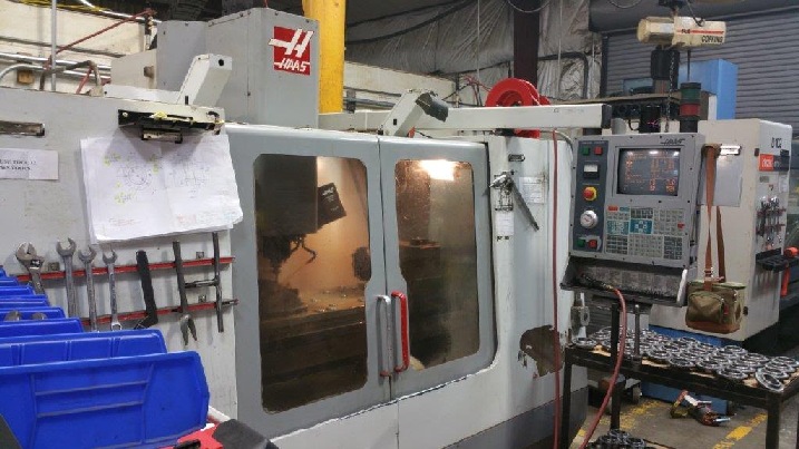 http://www.machinetools247.com/images/machines/16327-Haas VF-4.jpg