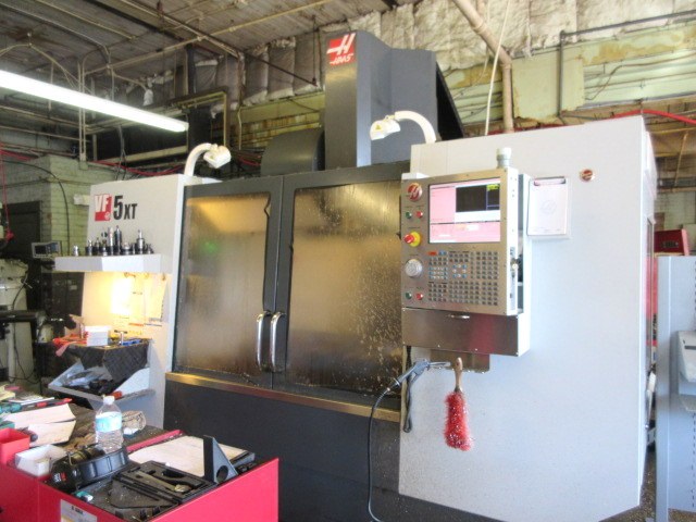 http://www.machinetools247.com/images/machines/16346-Haas VF-5-40 XT 1.jpg
