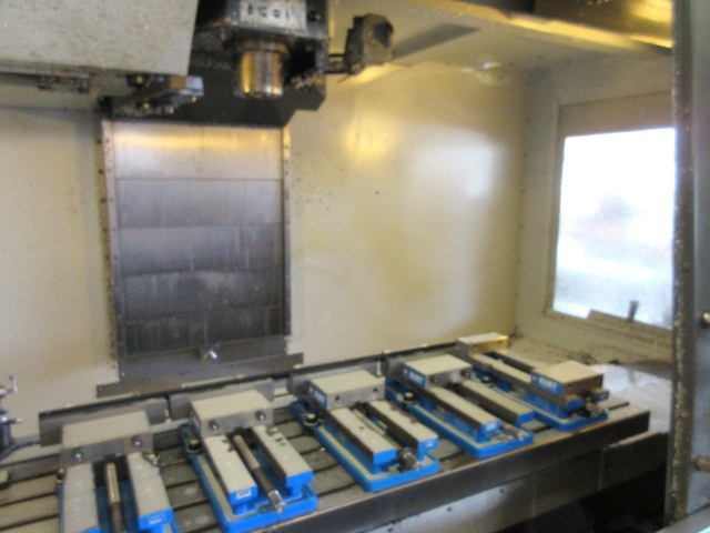 http://www.machinetools247.com/images/machines/16346-Haas VF-5-40 XT 3.jpg