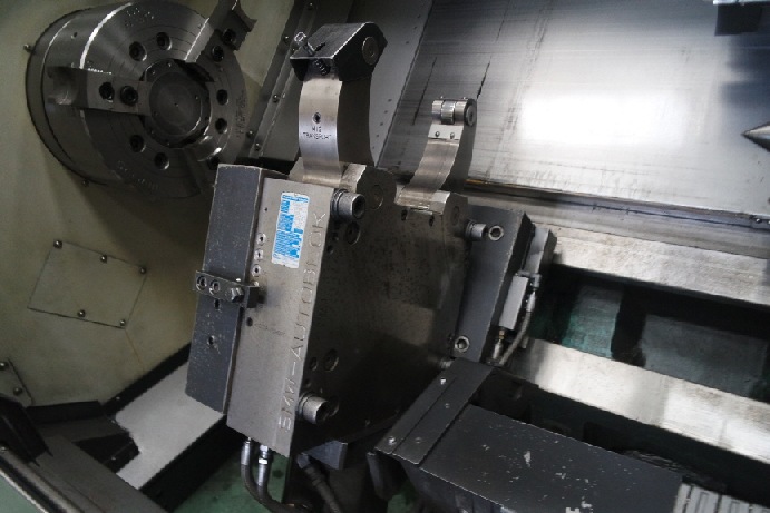 http://www.machinetools247.com/images/machines/16360-Doosan Puma-4100 LB 6.jpg