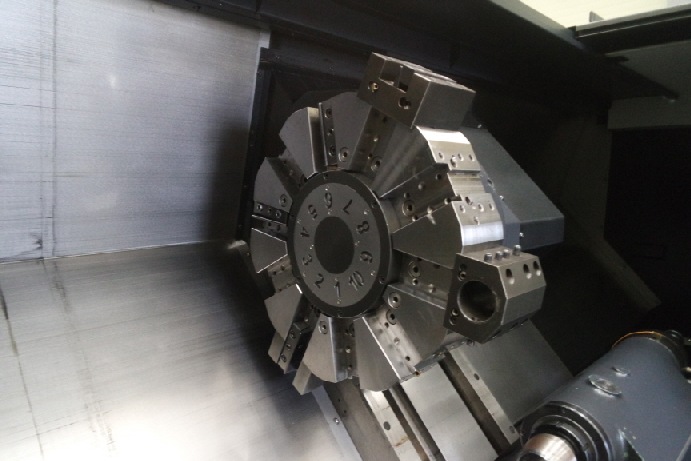 http://www.machinetools247.com/images/machines/16360-Doosan Puma-4100 LB 9.jpg