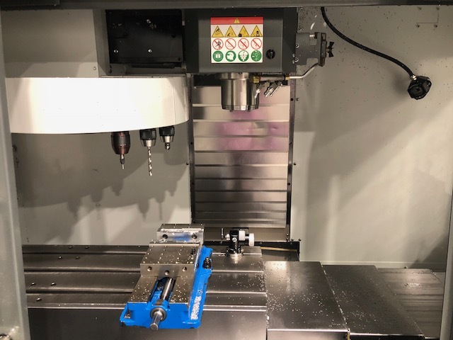 http://www.machinetools247.com/images/machines/16364-Haas Vf-2 b.jpg