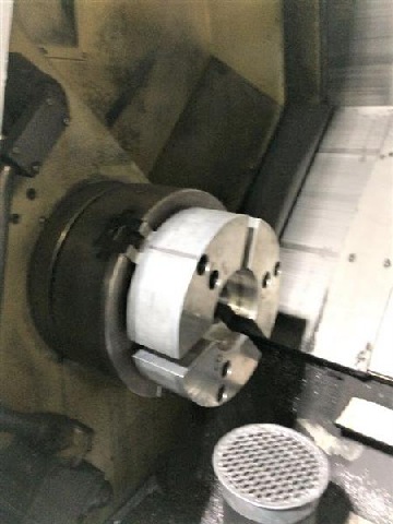 http://www.machinetools247.com/images/machines/16385-Doosan Puma-400 LB 1.jpg