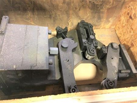 http://www.machinetools247.com/images/machines/16385-Doosan Puma-400 LB 3.jpg