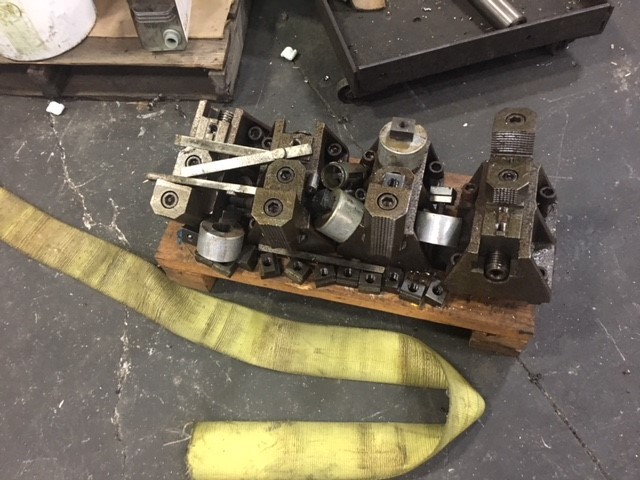 http://www.machinetools247.com/images/machines/16452-You Ji YV-1600 ATC 3.jpg
