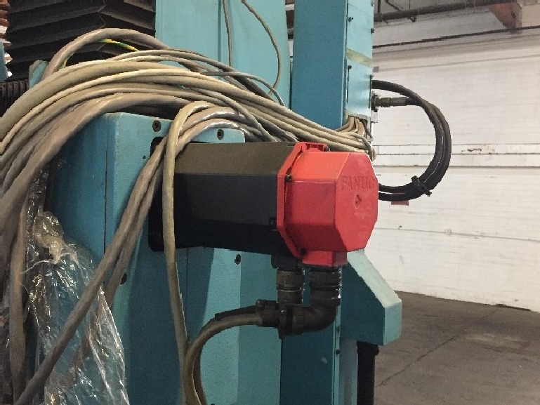 http://www.machinetools247.com/images/machines/16478-Hauser S-50 DR 12.jpg