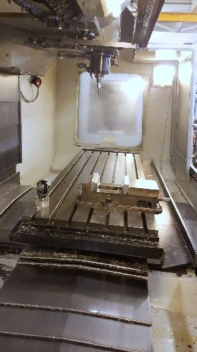http://www.machinetools247.com/images/machines/16505-Haas VF-5-40 XT 2.jpg