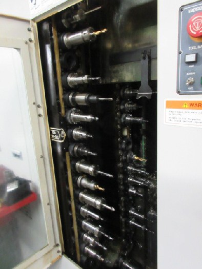 http://www.machinetools247.com/images/machines/16506-Doosan HC-400 b.jpg