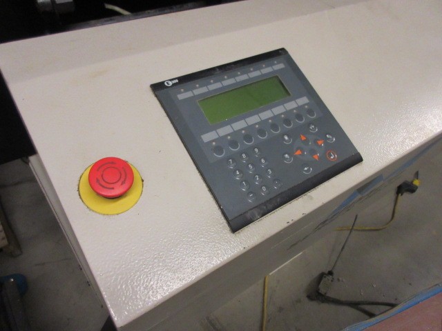 http://www.machinetools247.com/images/machines/16556-Daewoo DMV-4020 h.jpg