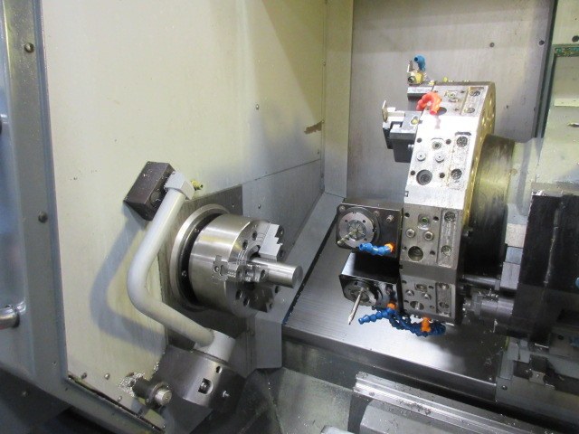 http://www.machinetools247.com/images/machines/16558-Haas DS-30 SSY 3.jpg