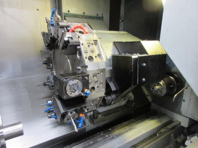 http://www.machinetools247.com/images/machines/16558-Haas DS-30 SSY 4.jpg