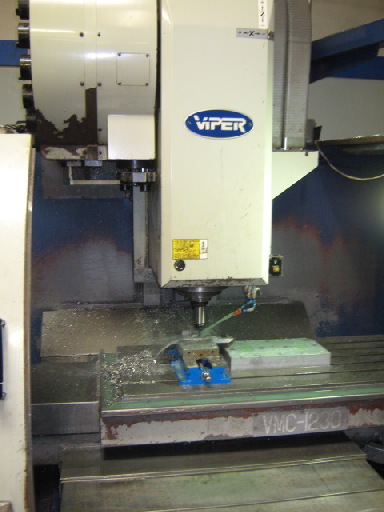 http://www.machinetools247.com/images/machines/16699-Mighty Viper VMC-1230 a.jpg